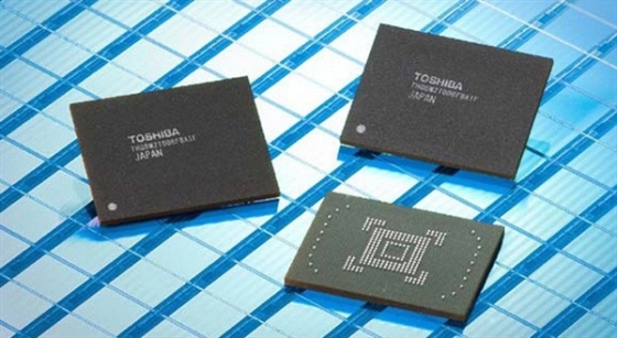 New-style smartphone memory can save Toshiba report 85%