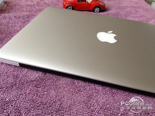8G内存苹果MacBookPro售价9550元