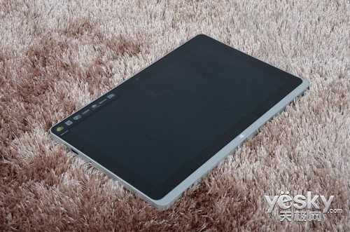 ߵ 곞Iconia W700