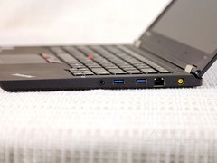 ThinkPad T430u黑色 右侧图 