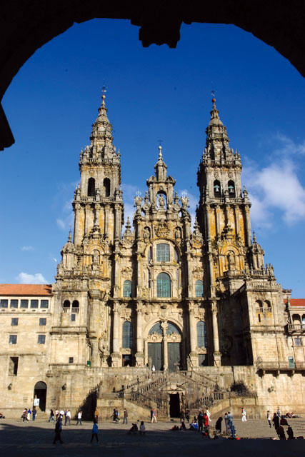 进阶构图 用框架式构图圈出好照片(2)|拍摄技巧