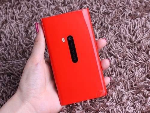 ��ɫ�������� ŵ����Lumia 920��4680Ԫ 