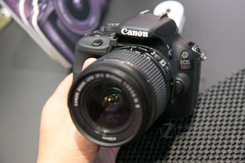 微单强劲对手佳能100D套机行货3920元