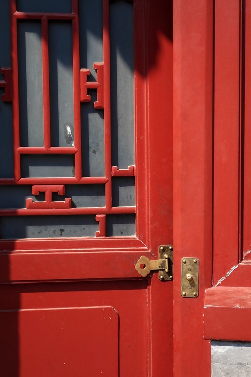 高画质+大光圈索尼QX100街拍后海人文