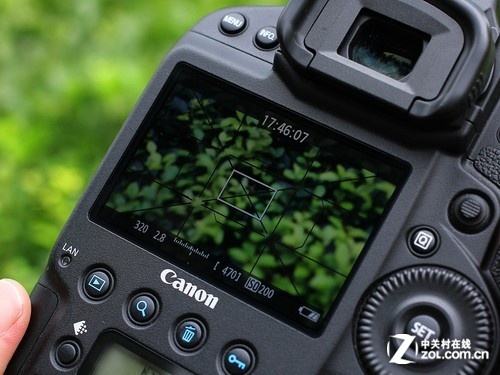 搭载双DIGIC5+处理器佳能1DX单机促销