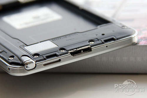 Gear智能手表首秀三星Note3手机评测