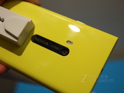 �ƶ���ҹ������ ŵ����920T�ֻ�����3688 