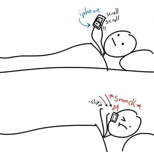 男童躺着玩平板电脑 掉落砸歪鼻梁