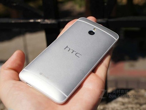 Сһ HTC One mini 