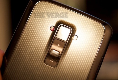 鏇查潰鏄剧ず灞忔櫤鑳芥満 LG G Flex鐪熸満鐜拌韩