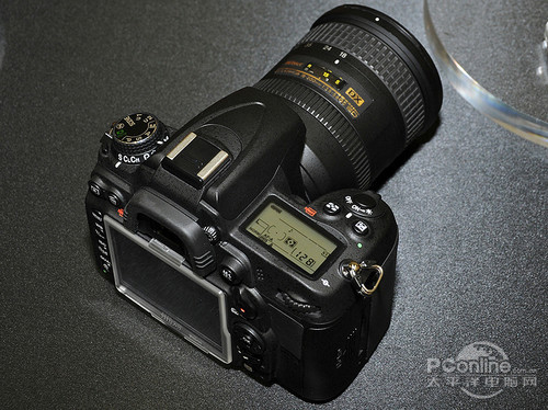 搭配18-140mm镜头 尼康D7000促销7300_数码