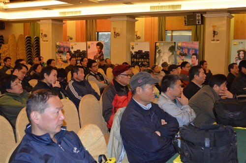 尼康d610入门全幅相机