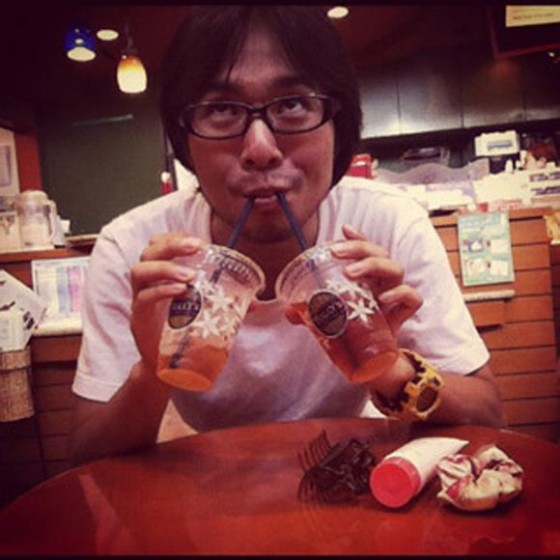 屌丝男逆袭一个人的“约会”照自拍指南