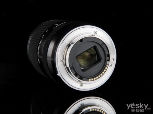 适用E卡口 腾龙B011微单镜头目前报5786元_