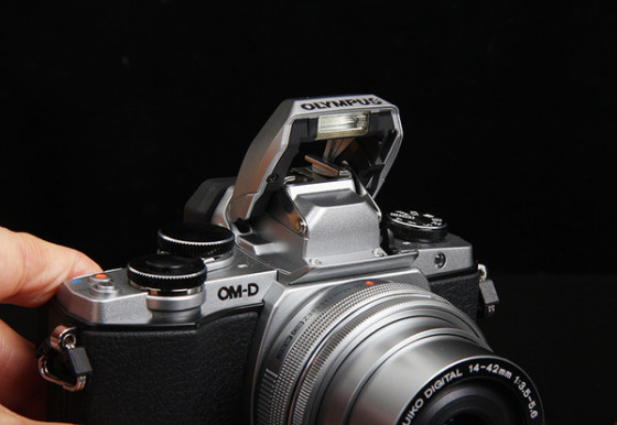 轻巧平衡之选奥林巴斯OM-DE-M10体验