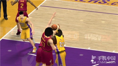 科比詹姆斯强强对话 《NBA 2K15》评测|NBA