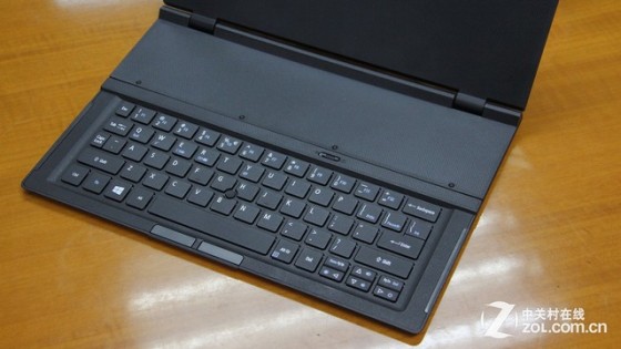 屏幕装反了 宏碁Switch 12变形本首测(4)