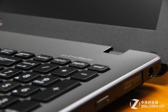 FX7600P交火 华硕VM590Z APU影音本评测