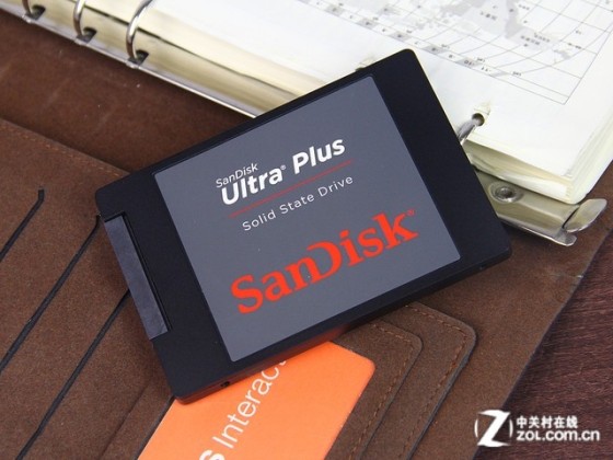 闪迪 至尊高速系列(256GB) 正面