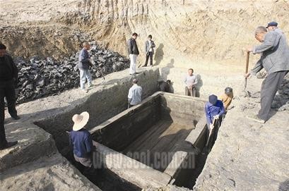 湖北荆州发现完好西汉古墓