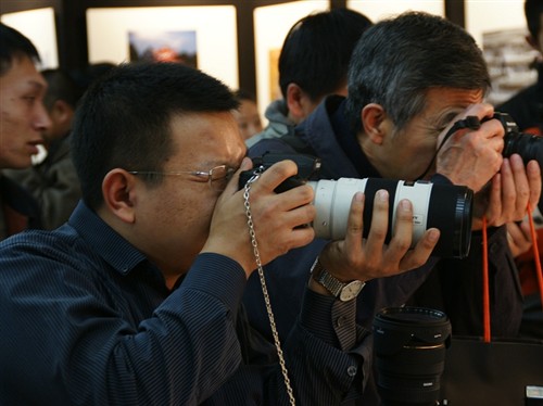 ����Ѳչ���Ѹ���:��Bravia���Ҹ���