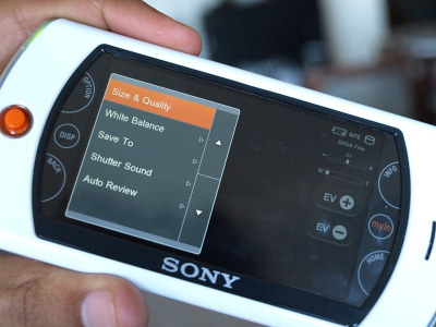 CES2008SONY多媒体掌上系统MYLO二代