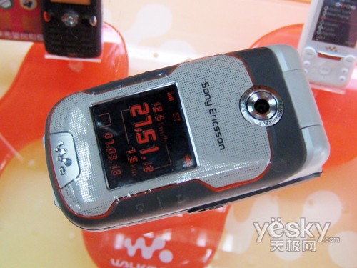 ������˽�ʱ��ʵ���еͶ�Ů���ֻ���ѡ(4)