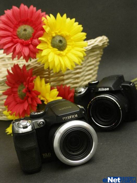 18X长焦 富士S8100fd尼康P80对比评测