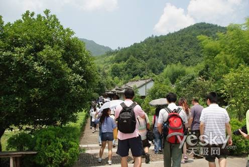 绿水天蓝洞险桐庐景 快活自在逍遥天极人