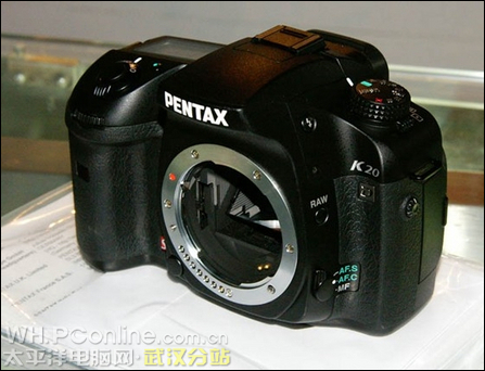 降速堪比重力加速度 宾得K20D机身猛爆5700