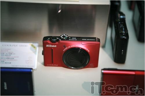 尼康上海路演公布最新3款卡片相机_数码