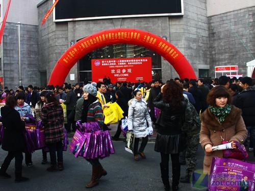 第十九届中国上海国际婚纱摄影展开幕_数码