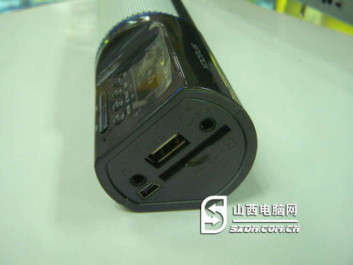 擎天柱造型圣宝SV-500迷你音箱上市