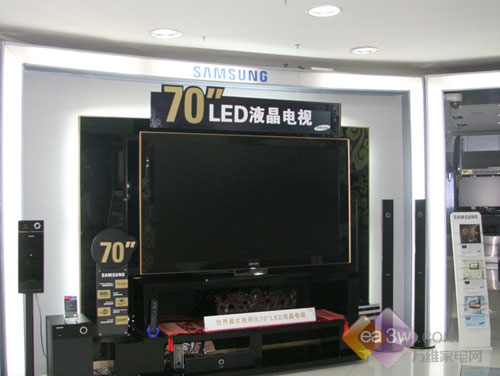 先发布了一款为奥运定做的70英寸液晶电视la7