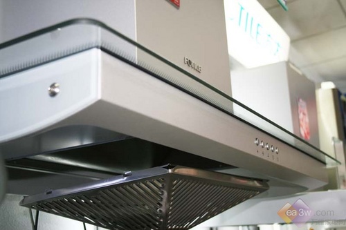 便宜一千多元 方太样品油烟机大降价_家电