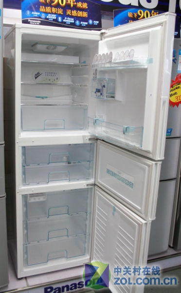 电脑精确控温松下三开门冰箱现5968元