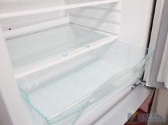 红色玻璃面板海尔两门冰箱现2899元