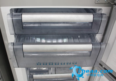 ������ɫ������������ű���ʢ������