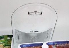 簡約銀色外觀美菱三開門冰箱現2499元