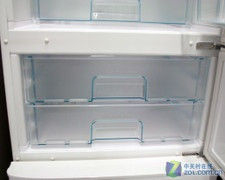 白色简约风格松下三开门冰箱5968元