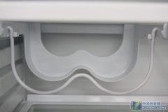 动态液晶显示海尔两门冰箱现3299元