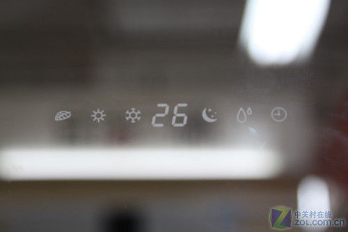 内嵌式显示屏伊莱克斯大1P空调3699元