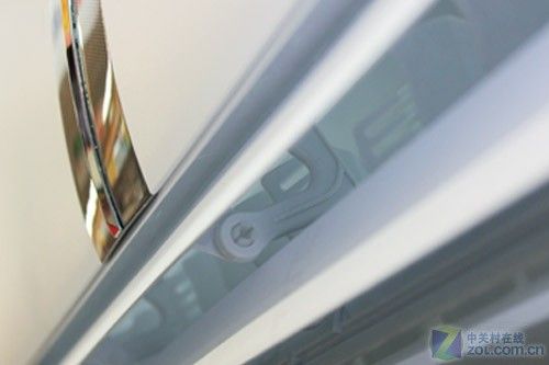 LED大屏幕显示格力大1P空调3758元