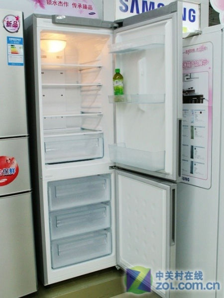 超大液晶屏显示三星两门冰箱现3380元