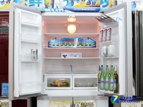 时尚雅致外观美菱雅典娜四门现7499元