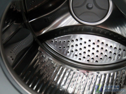 iTouch风格界面卡萨帝复式滚筒8599元