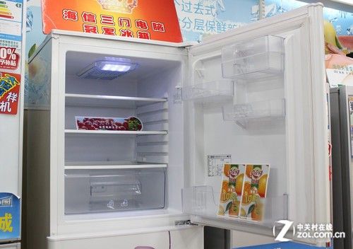 卖场小降300元海信三门保鲜冰箱热卖