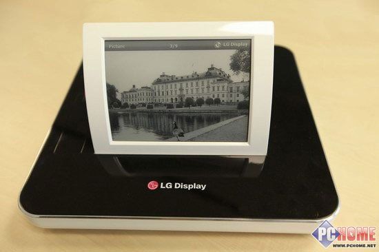 LG宣布世界首款柔性e-ink显示屏量产 PChome