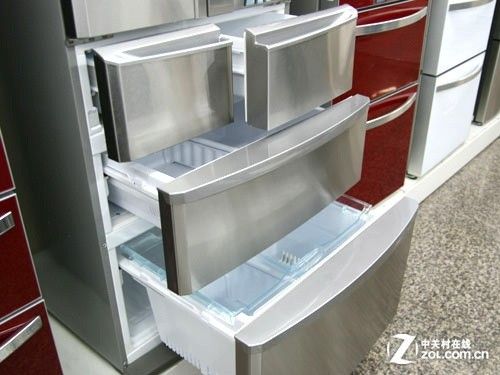 注重节能低碳卡萨帝六门冰箱10499元