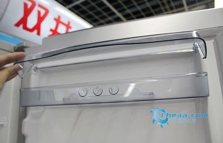 宁静更省心美菱207L两门冰箱卖场热销